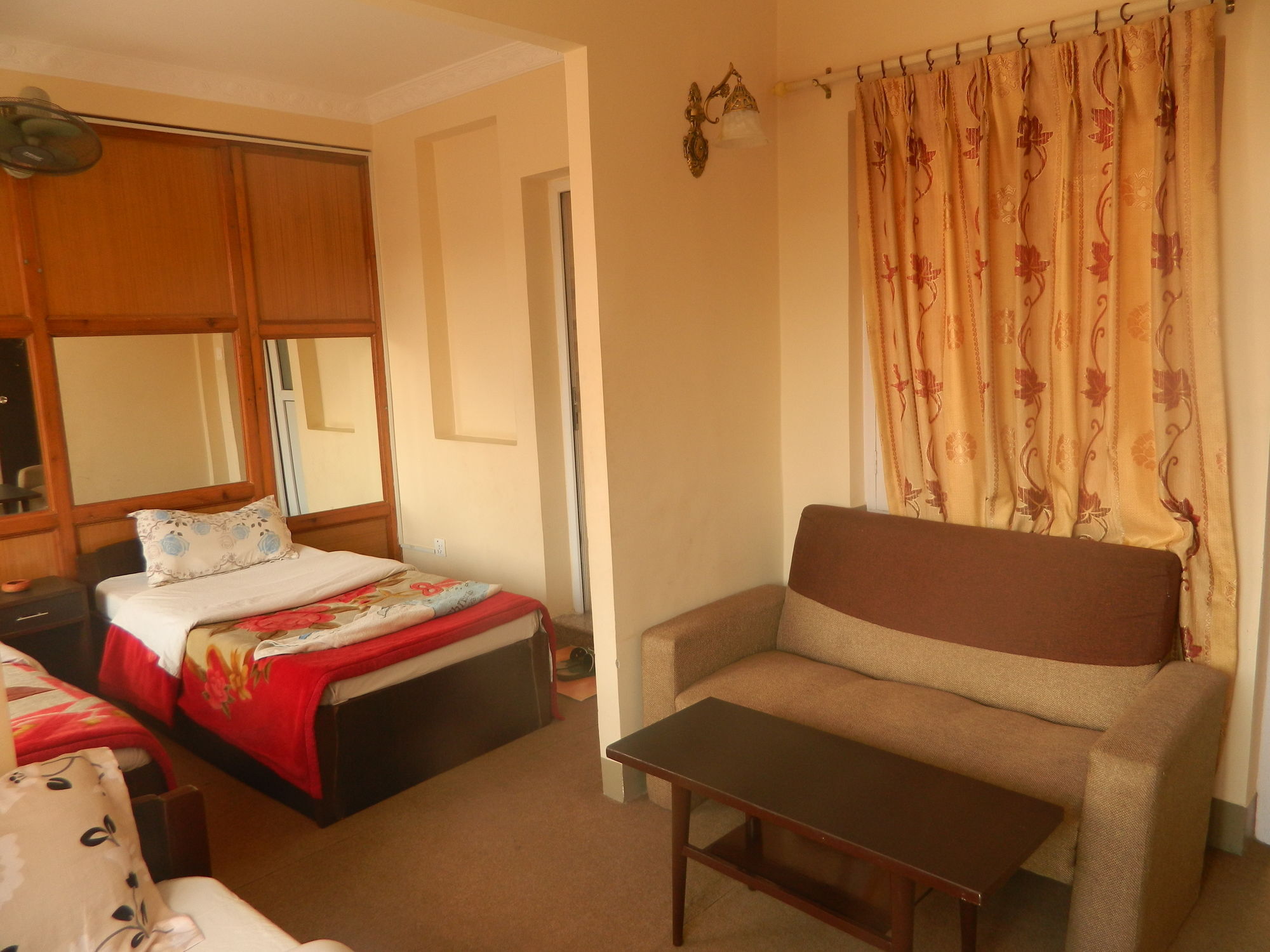 Om Tara Guest House Pvt Ltd Kathmandu Exterior foto